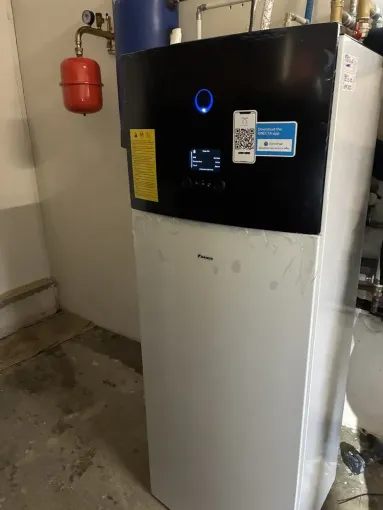 fourniture et pose d'une pompe à chaleur Dakin à l'Union, près de Toulouse, Toulouse, ECO'NRJ