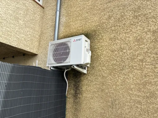 Mise en place d'un monosplit Mitsubishi sur la commune de Saint-Alban près de Toulouse, Toulouse, ECO'NRJ