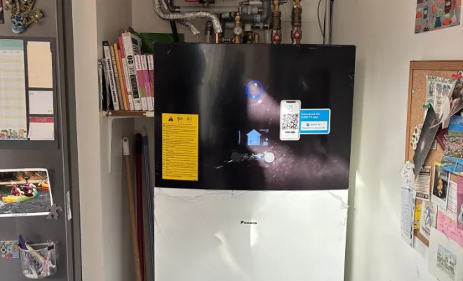 Installation de pompe à chaleur de la marque DAIKIN à Toulouse 31, Toulouse, ECO'NRJ